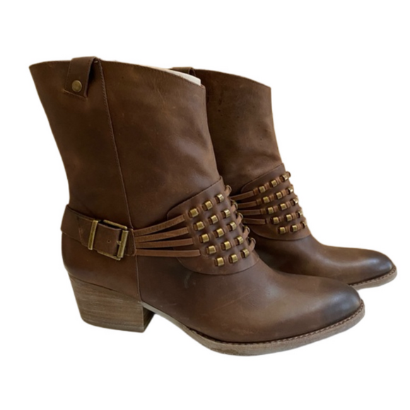 NWT Reba Brown Studded Boots Beaded 9 - Picture 1 of 8